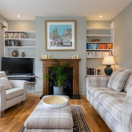 Quaint 2 Bedroom Flat - 9 Minutes Walk To Vauxhall Tube London Exteriör bild