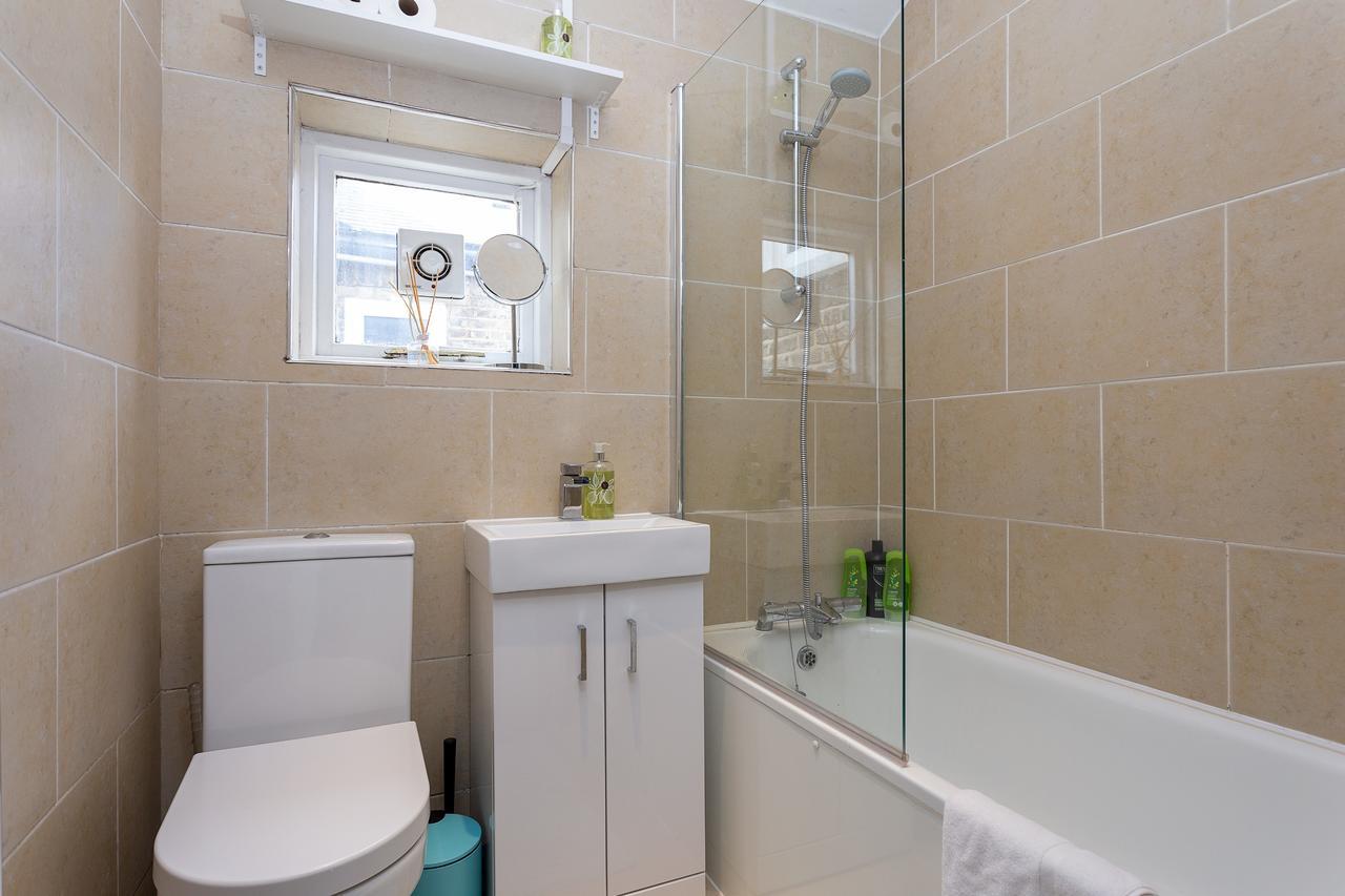 Quaint 2 Bedroom Flat - 9 Minutes Walk To Vauxhall Tube London Exteriör bild